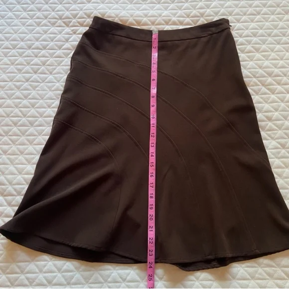Title Nine A-Line Skirt Dark Brown Stretch Size 10 Travel Y2K Comfy - Picture 7 of 8